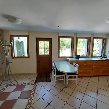 Feriehus Maison Familiale Charmante A Avec Jardin Et Loisirs Denée